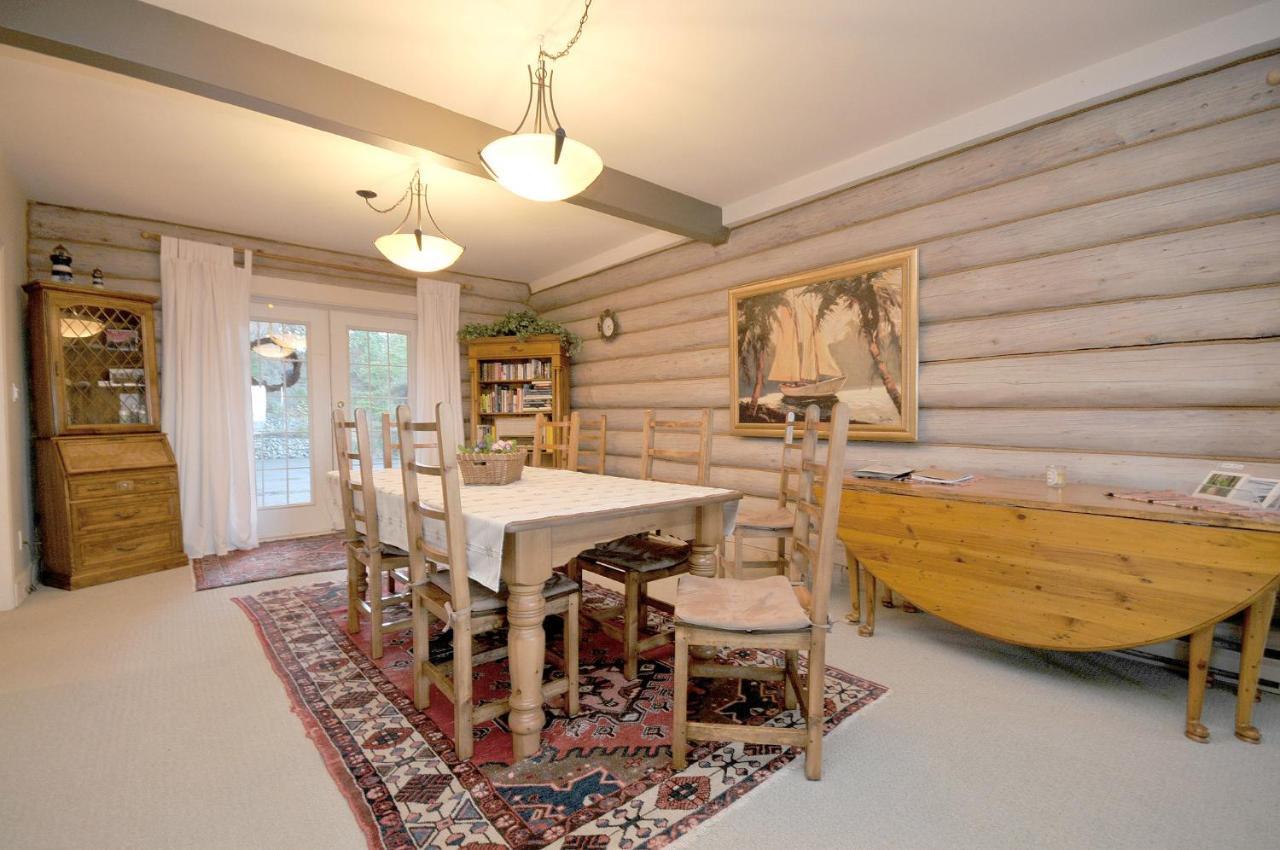 The Lodge At Weir'S Beach Metchosin Екстер'єр фото